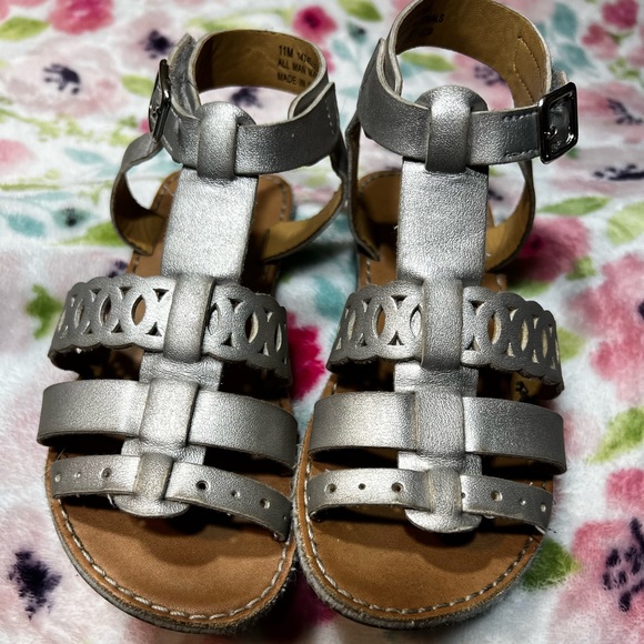 Girls size 12 shoe bundle. 5 pair. 🚨Sold🚨 - Picture 7 of 7